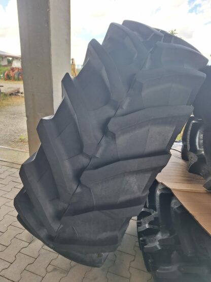 Pirelli Reifen 600/65R38 leicht gebraucht – Bild 2