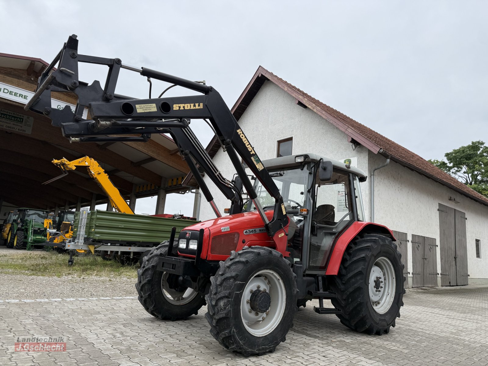 Massey Ferguson 4345 Traktor