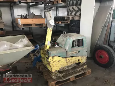 Ammann AVH 100/20 Rüttelplatte