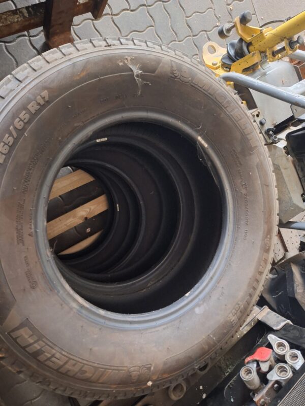 Autoreifen P265/65R17
