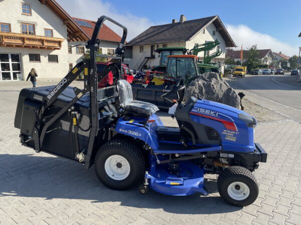 Iseki SXG 326 Kommunalschlepper