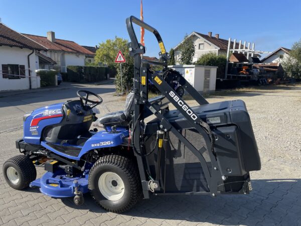 Iseki SXG 326 Kommunalschlepper