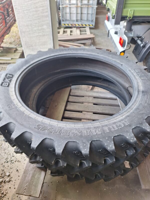 BKT Pflegereifen 320/90R46