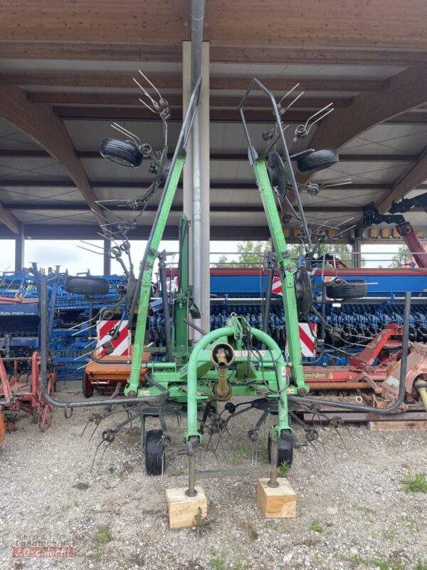 deutz-fahr-condimaster-7621-8144462-07_0x0.jpg Deutz-Fahr Condimaster 7621 Kreiselheuer