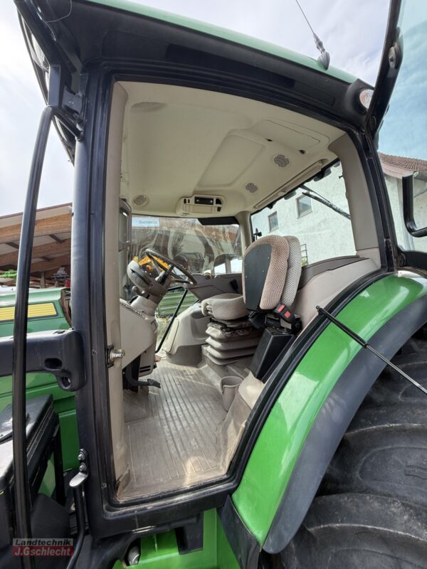 John Deere 6155R Traktor