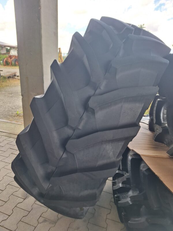 Pirelli Reifen 600/65R38 leicht gebraucht