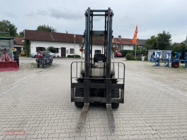 Nissan 30 Diesel Gabelstapler