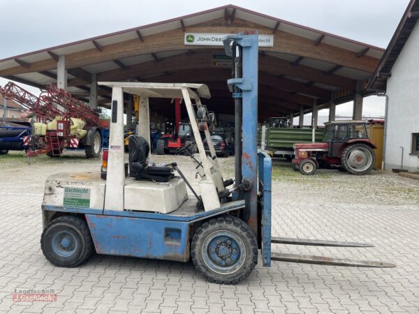Nissan 30 Diesel Gabelstapler