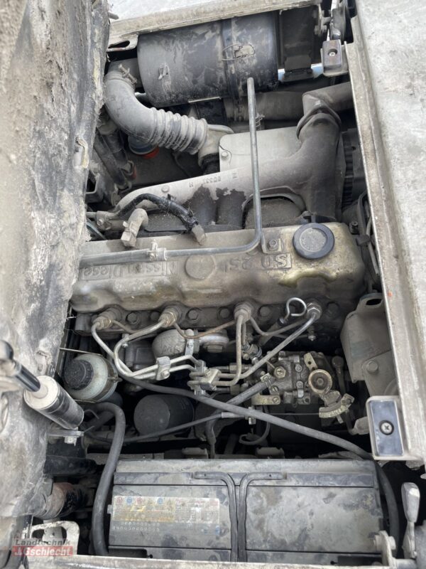 Nissan 30 Diesel Gabelstapler
