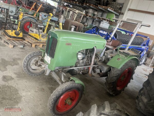 Schlüter SL15b Traktor